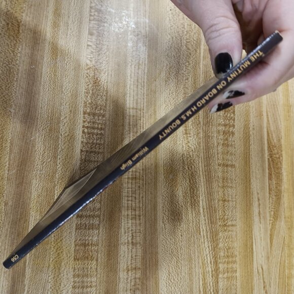 Mutiny on Board HMS Bounty Bligh 1984 B&W Pocket Classics Comic Paperback Vtg - Picture 3 of 6